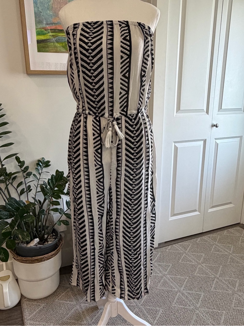 Ocean Tropics Rayon Strapless Jumpsuit Geometric Chevron Print Tassel Belt L‎